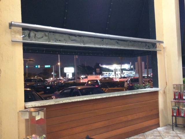Outdoor curtains installation — South Florida